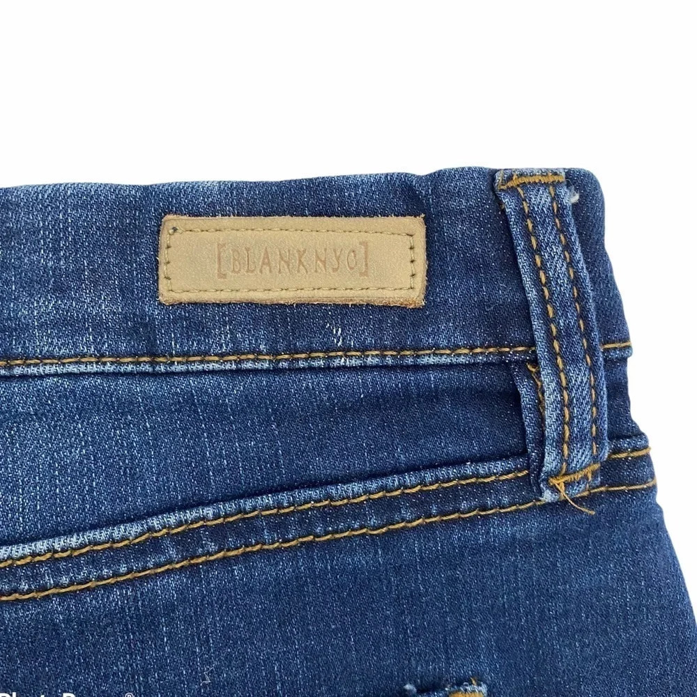 BLANKNYC The Essex Classic Cut Off Distressed Jean Shorts Denim Blue Size 25 - Picture 4 of 9